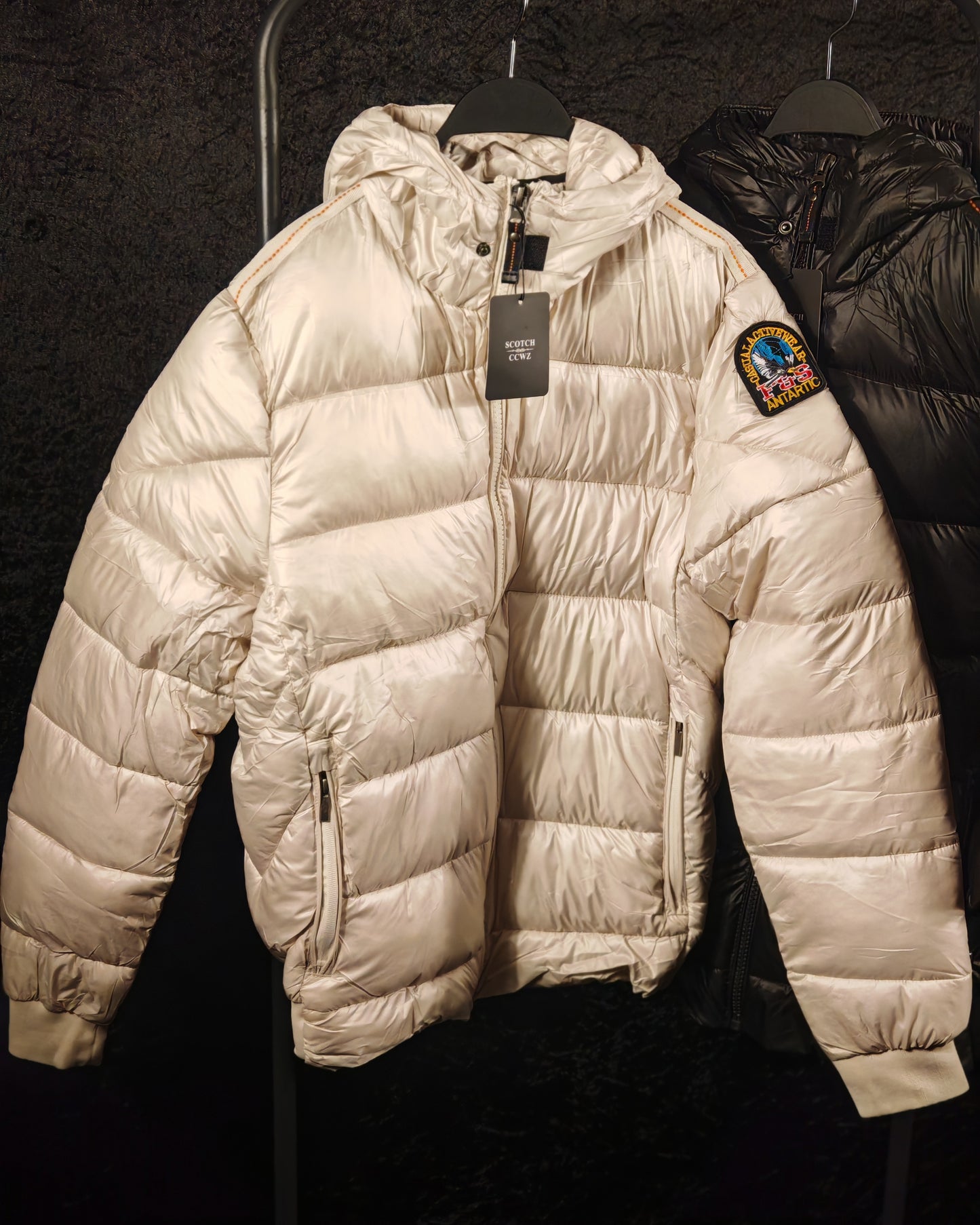 Premium Winterjacke BLACK AND WHITE