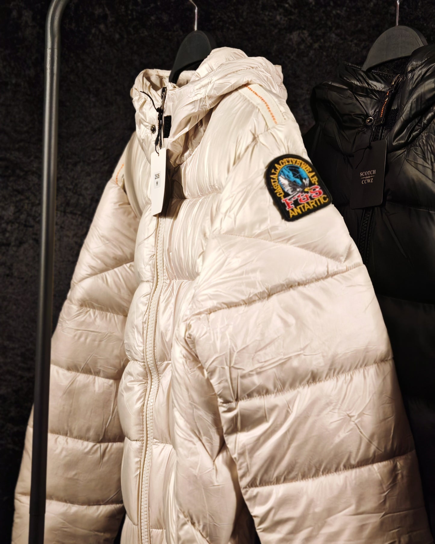 Premium Winterjacke BLACK AND WHITE